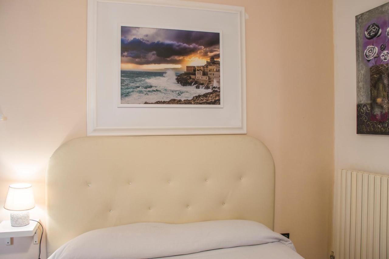ลักชัวรี บีแอนด์บี เลชเช Bed & Breakfast ภายนอก รูปภาพ