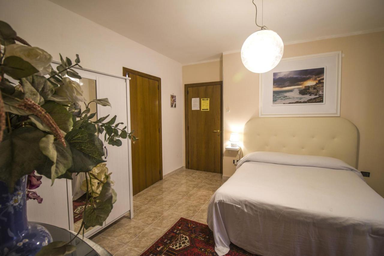 ลักชัวรี บีแอนด์บี เลชเช Bed & Breakfast ภายนอก รูปภาพ