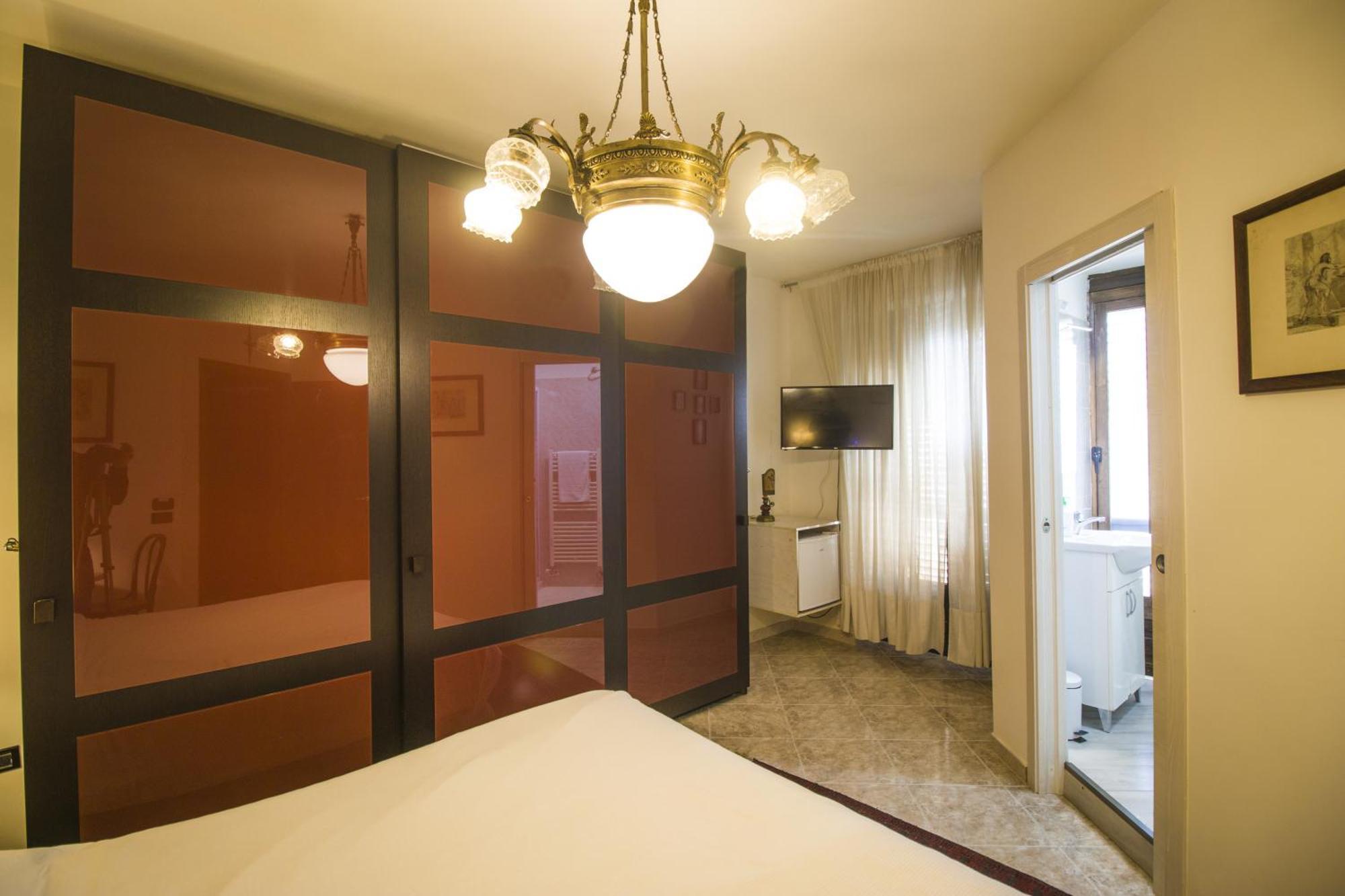 ลักชัวรี บีแอนด์บี เลชเช Bed & Breakfast ภายนอก รูปภาพ