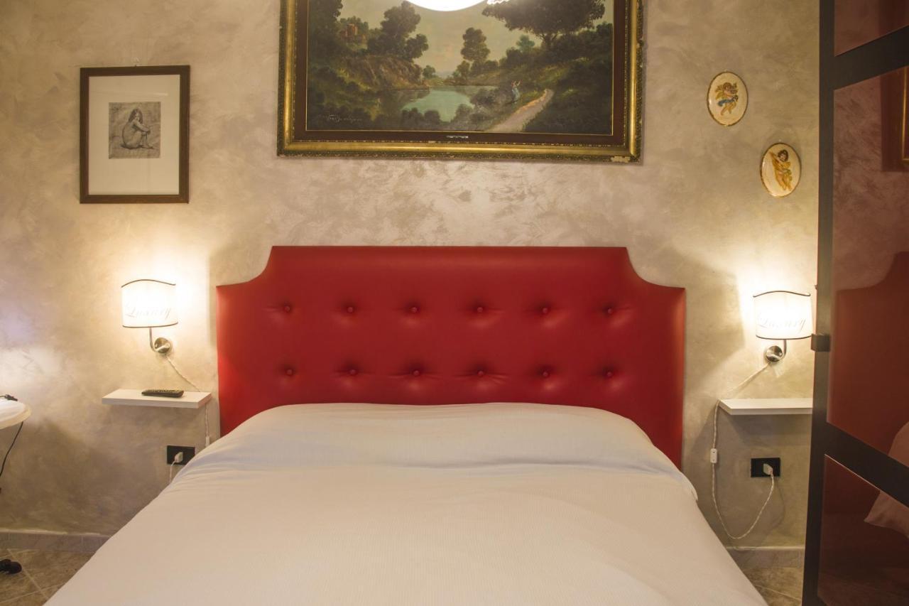 ลักชัวรี บีแอนด์บี เลชเช Bed & Breakfast ภายนอก รูปภาพ