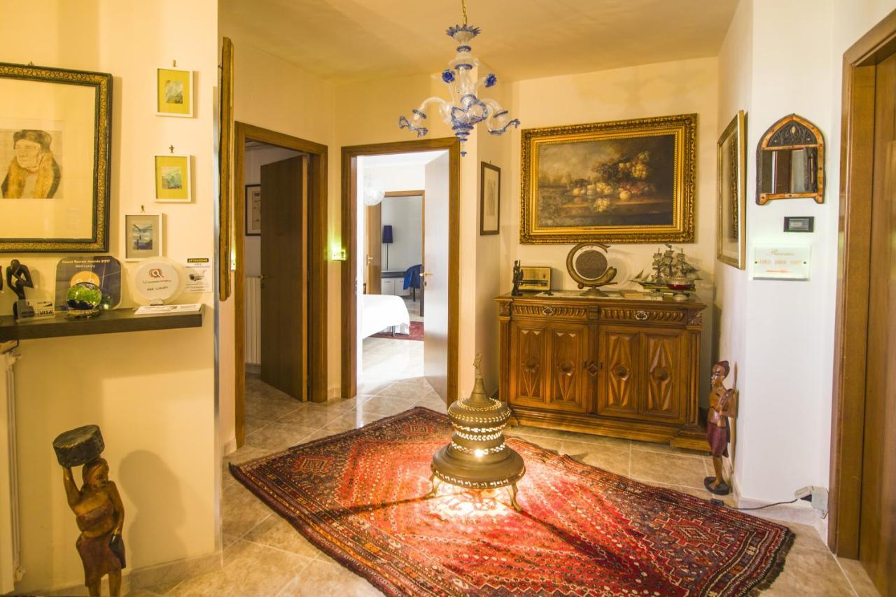 ลักชัวรี บีแอนด์บี เลชเช Bed & Breakfast ภายนอก รูปภาพ
