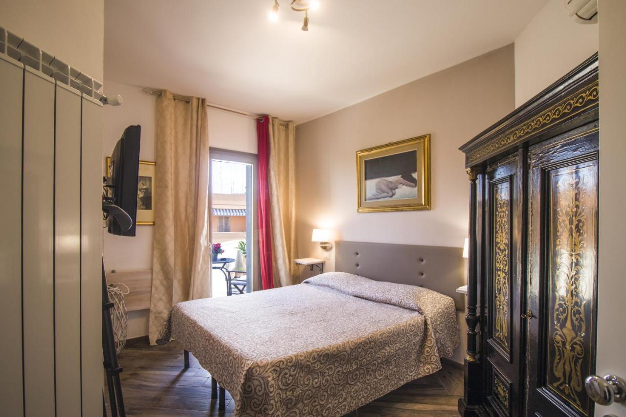 ลักชัวรี บีแอนด์บี เลชเช Bed & Breakfast ภายนอก รูปภาพ