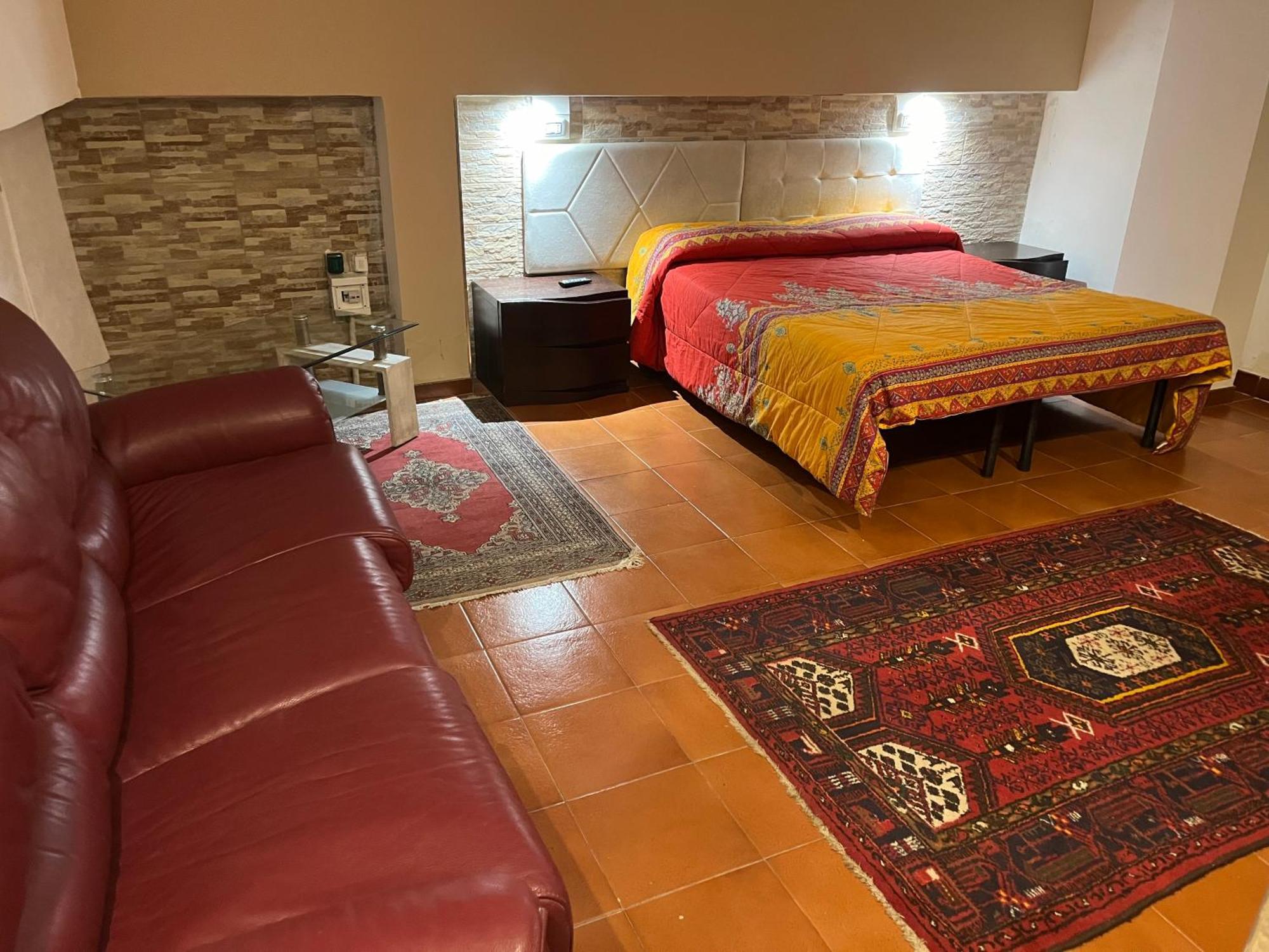 ลักชัวรี บีแอนด์บี เลชเช Bed & Breakfast ภายนอก รูปภาพ