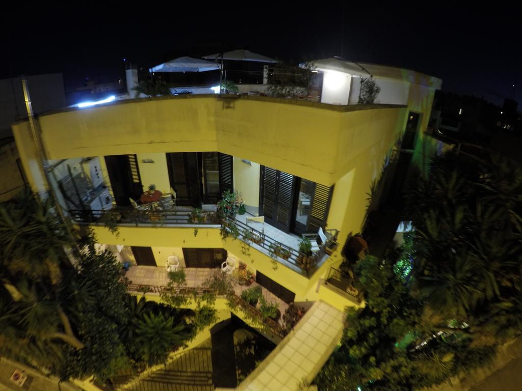 ลักชัวรี บีแอนด์บี เลชเช Bed & Breakfast ภายนอก รูปภาพ