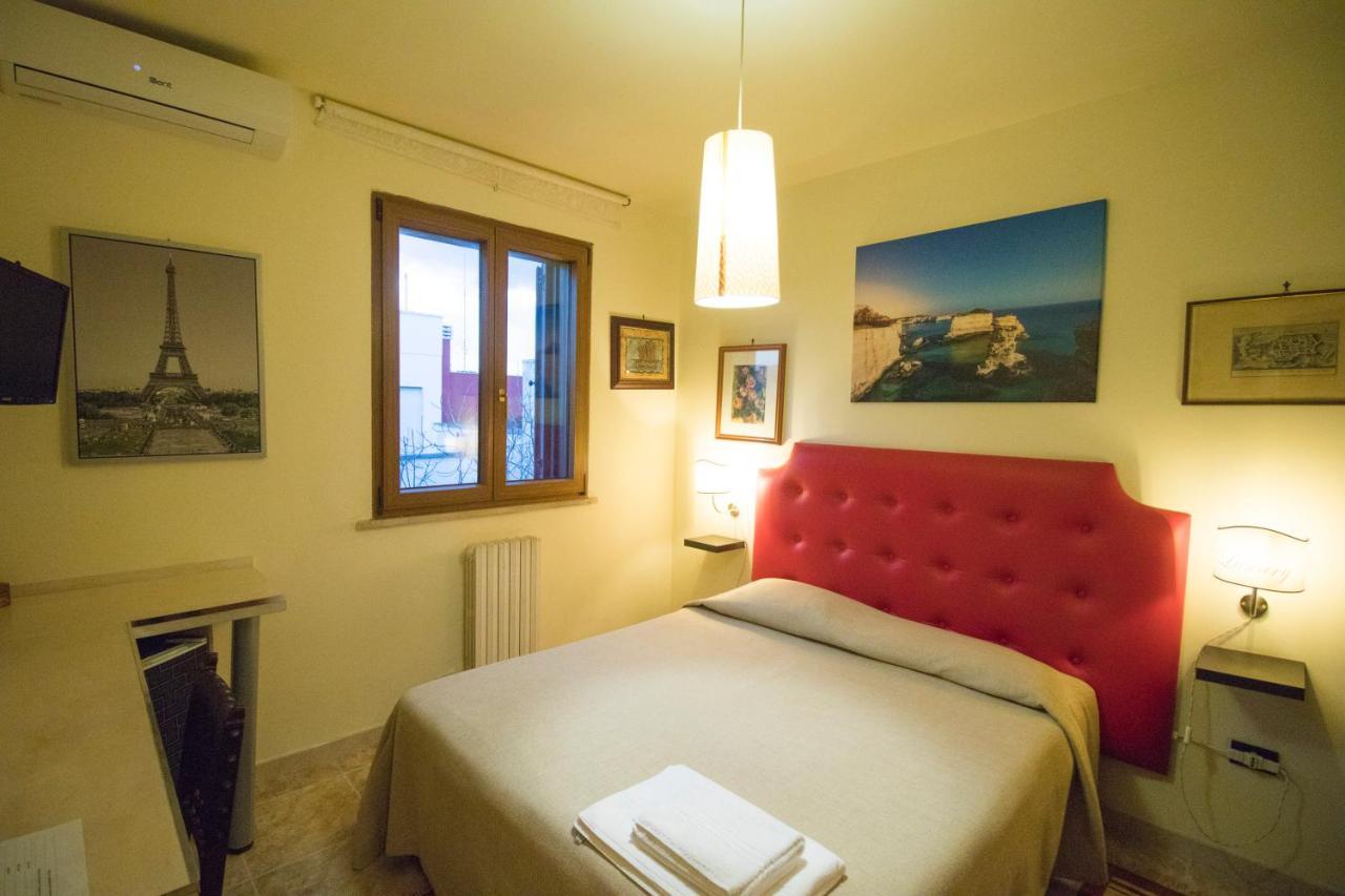 ลักชัวรี บีแอนด์บี เลชเช Bed & Breakfast ภายนอก รูปภาพ