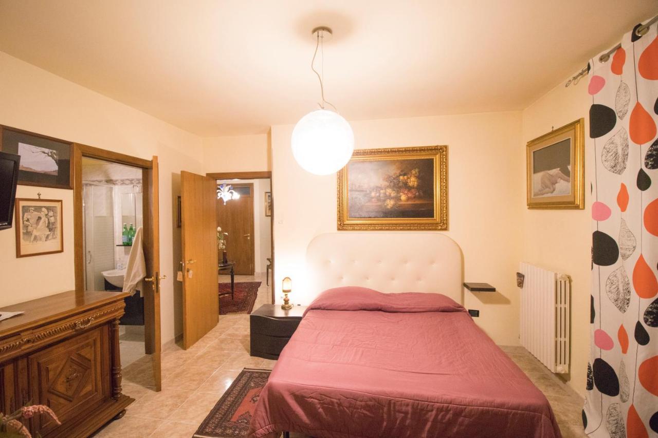 ลักชัวรี บีแอนด์บี เลชเช Bed & Breakfast ภายนอก รูปภาพ